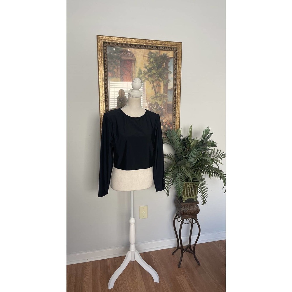 Old Navy Women’s Cropped Long Sleeve Rashgard Swim Top Size‎ XL Black UPF 50